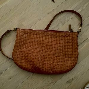 Clare V. Moyen Messenger natural woven checker